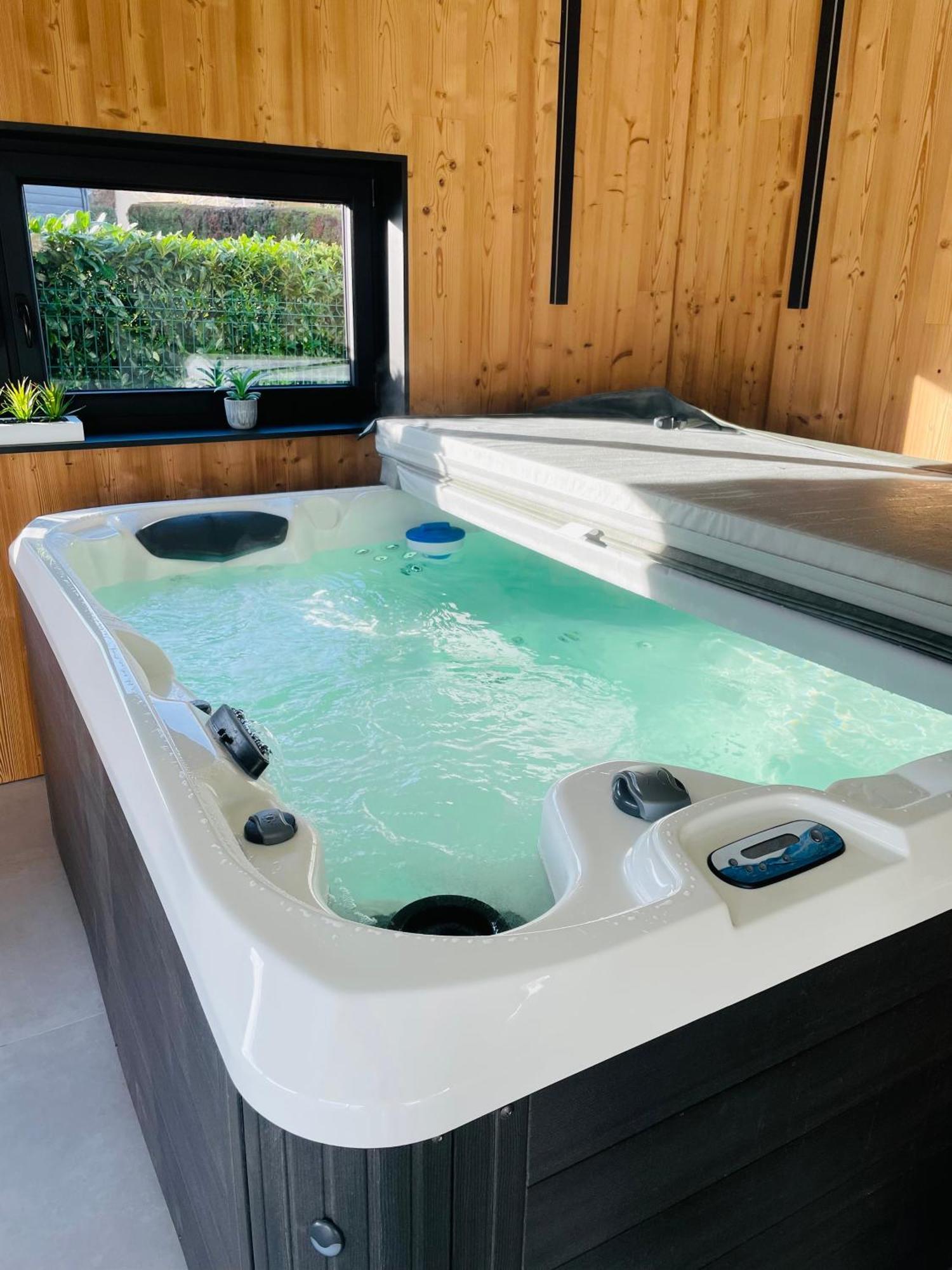 Maison Gite Chez Nounou Sauna Jacuzzi Jardin Arbore Etting Exterior photo